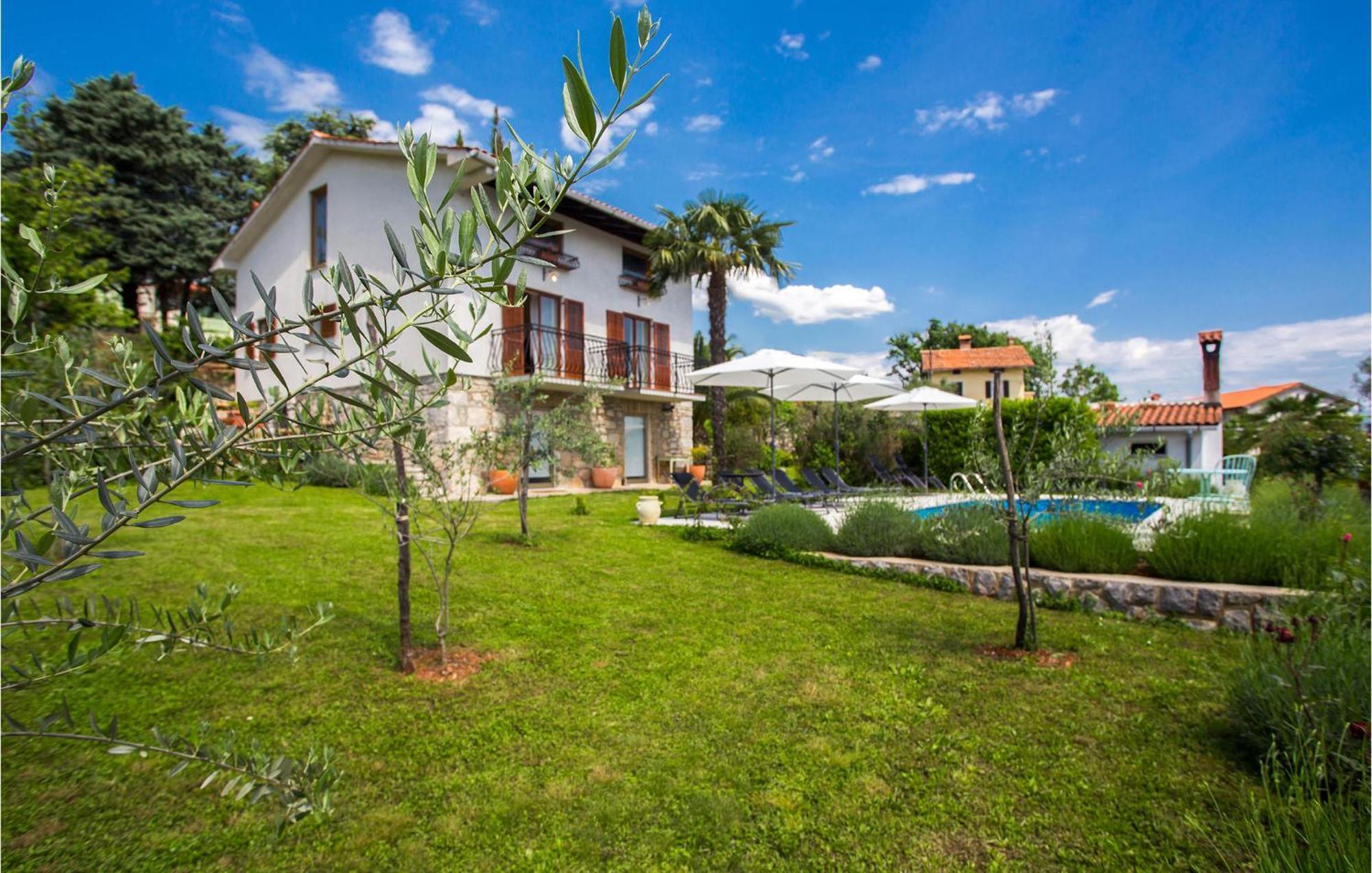 Beautiful Apartment In Lovran With Wifi Exterior foto